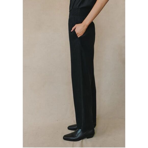 Bella Dahl Smocked Waist Wide Leg Pants - Picture 3 of 6